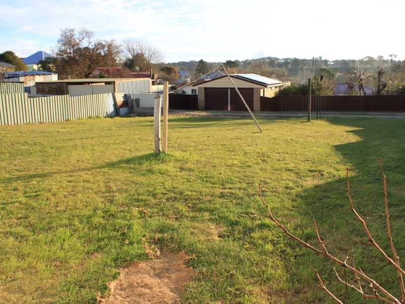 15 Gilbert Street, Tumbarumba NSW 2653