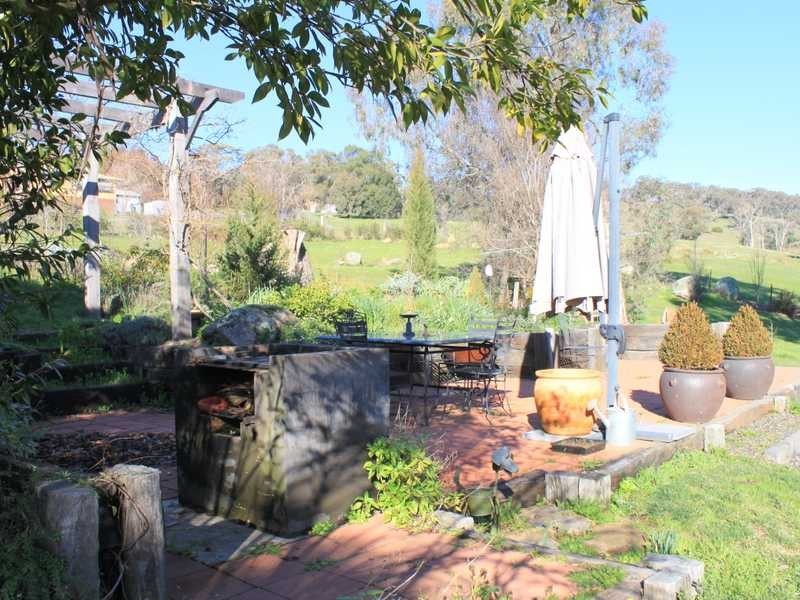 10 Power Street, Tumbarumba NSW 2653