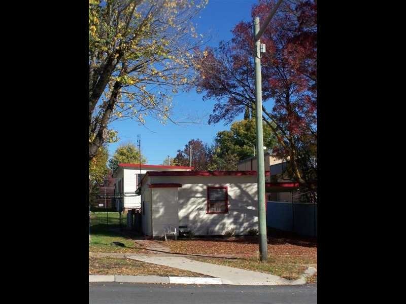 4 Bridge Street, Tumbarumba NSW 2653