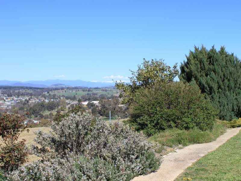19 Chisholm Street, Tumbarumba NSW 2653