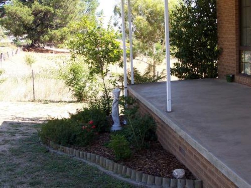 11 Park Street, Tumbarumba NSW 2653