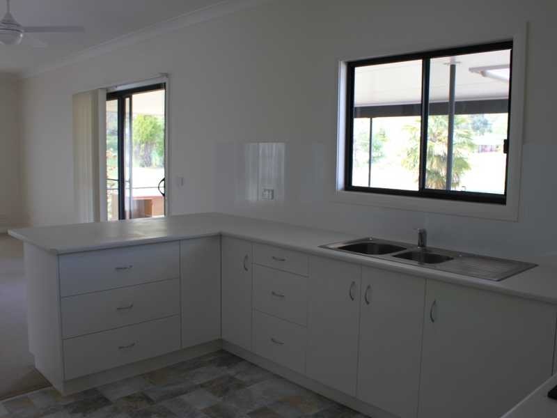 22 Regent Street, Tumbarumba NSW 2653