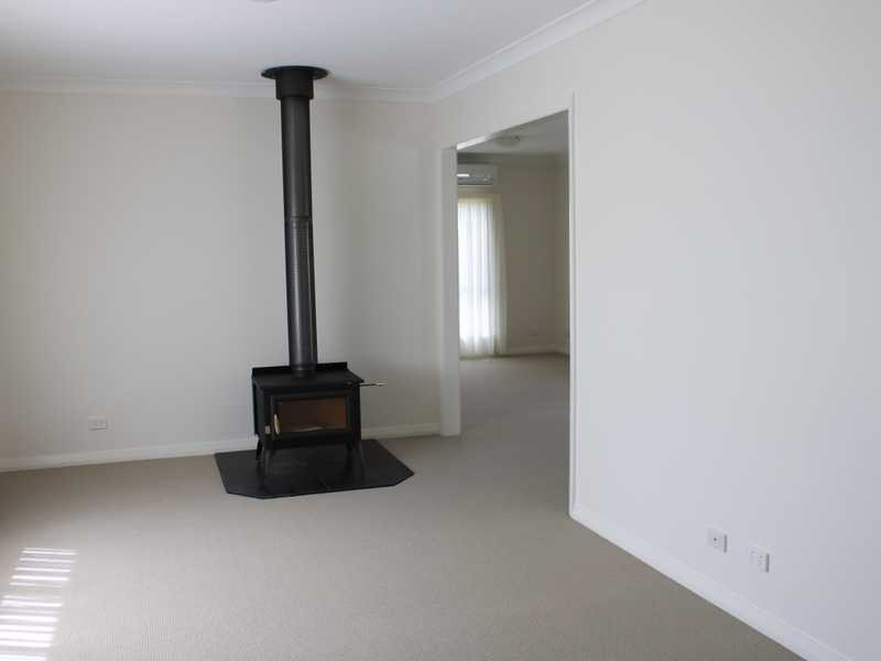 22 Regent Street, Tumbarumba NSW 2653