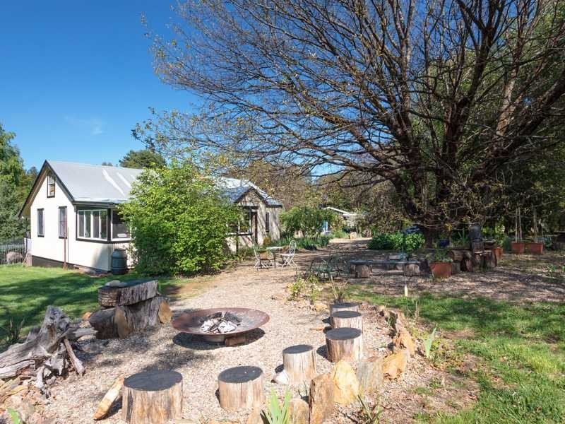 2150 Batlow Road, Laurel Hill NSW 2649