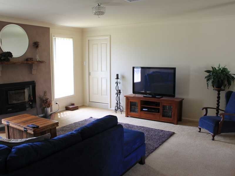 22 Emerson Street, Tumbarumba NSW 2653