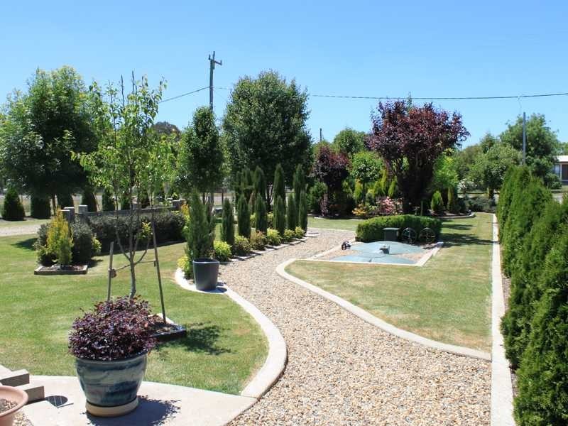 25 Carabost Street, Tumbarumba NSW 2653