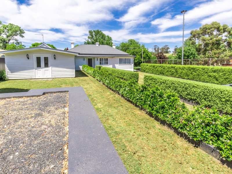 9 Prince Street, Tumbarumba NSW 2653