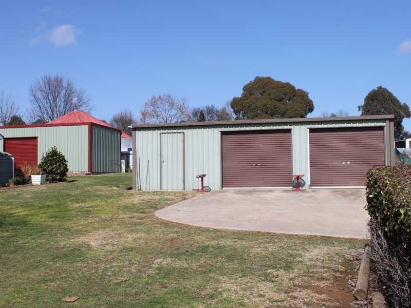 32 Fleet Street, Tumbarumba NSW 2653