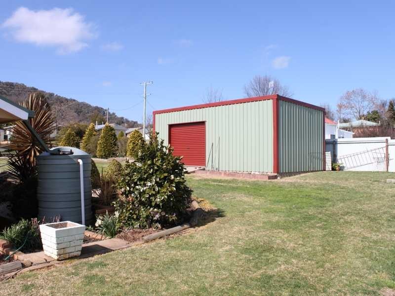 32 Fleet Street, Tumbarumba NSW 2653