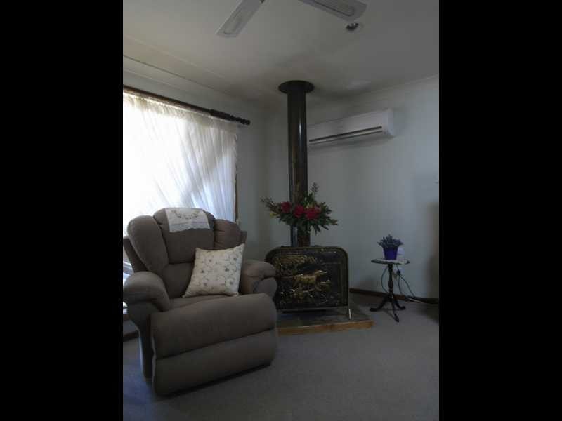 94 Albury Street, Tumbarumba NSW 2653