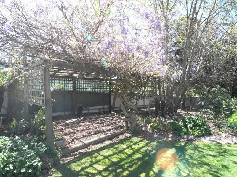 94 Albury Street, Tumbarumba NSW 2653