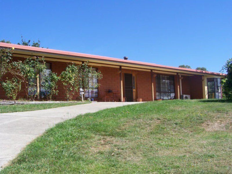 13 Bogong Street, Tumbarumba NSW 2653