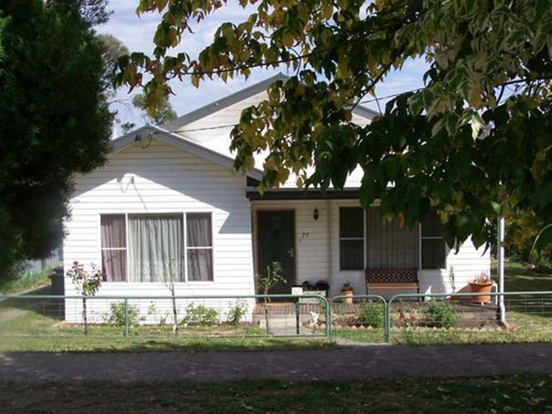 77 King Street, Tumbarumba NSW 2653