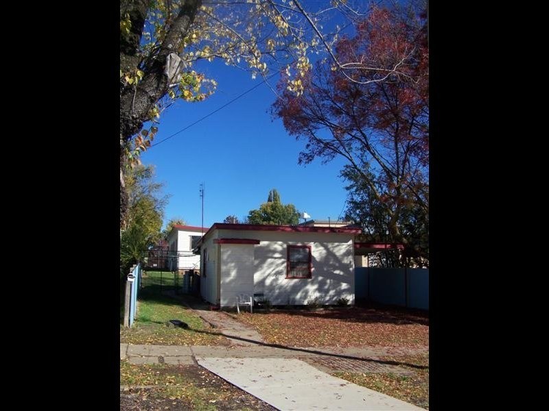 11 Bridge Street, Tumbarumba NSW 2653