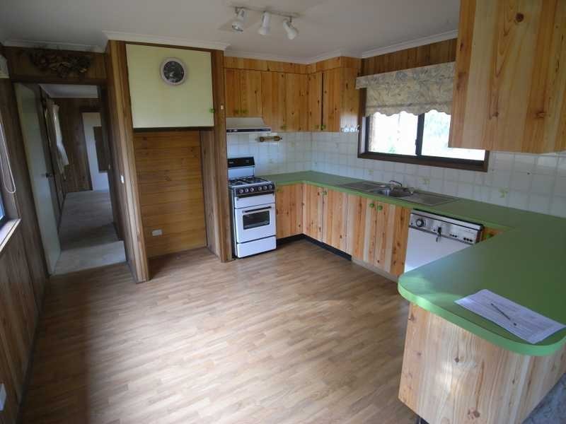 8 Lyne Street, Tumbarumba NSW 2653