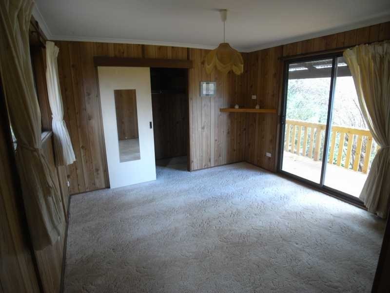 8 Lyne Street, Tumbarumba NSW 2653