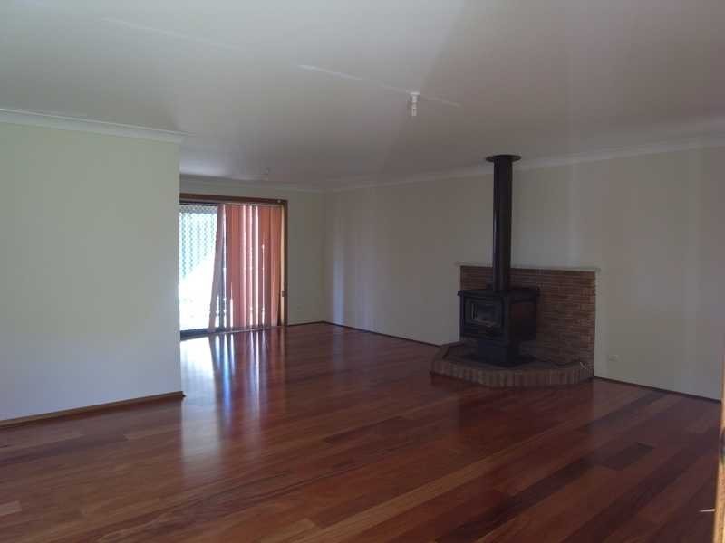 11 Park Street, Tumbarumba NSW 2653