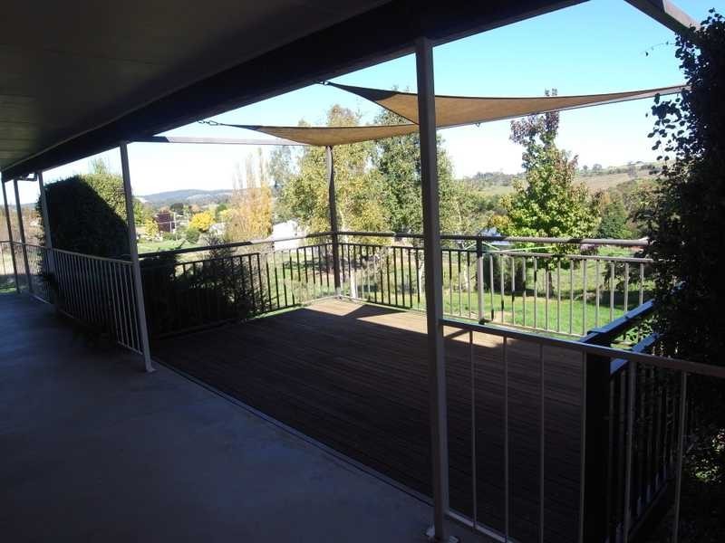 11 Park Street, Tumbarumba NSW 2653