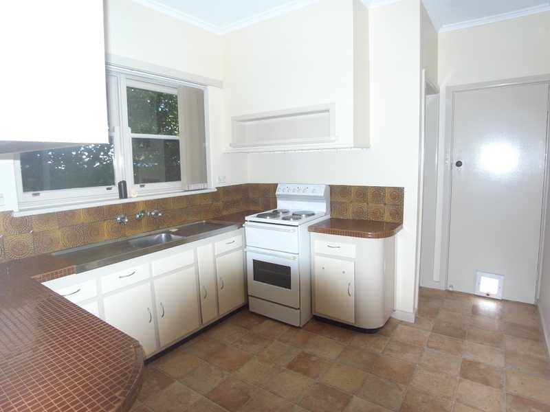 50 Clara Street, Tumbarumba NSW 2653