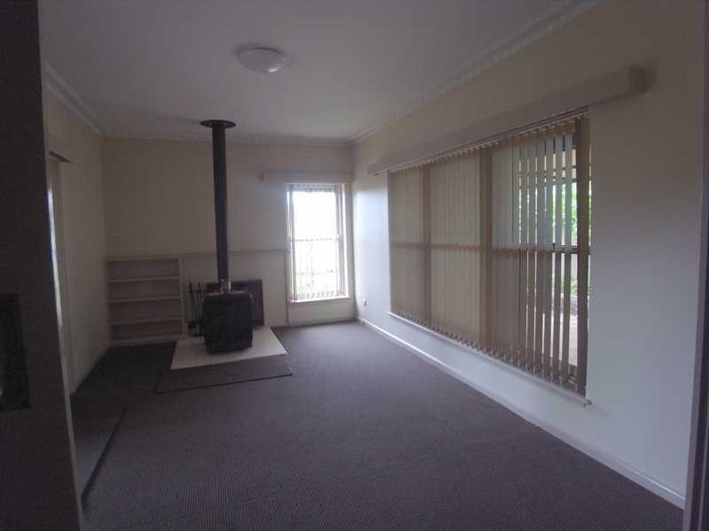 50 Clara Street, Tumbarumba NSW 2653