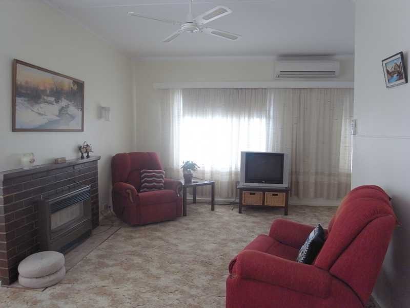 15 Fleet Street, Tumbarumba NSW 2653