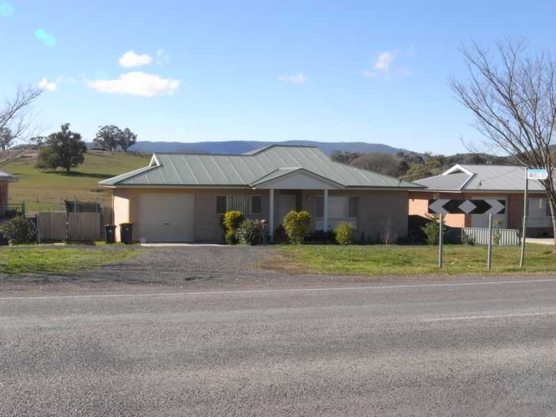 106 Albury Street, Tumbarumba NSW 2653
