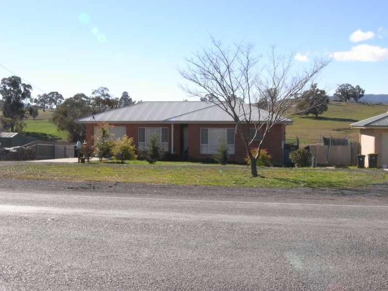 108 Albury Street, Tumbarumba NSW 2653