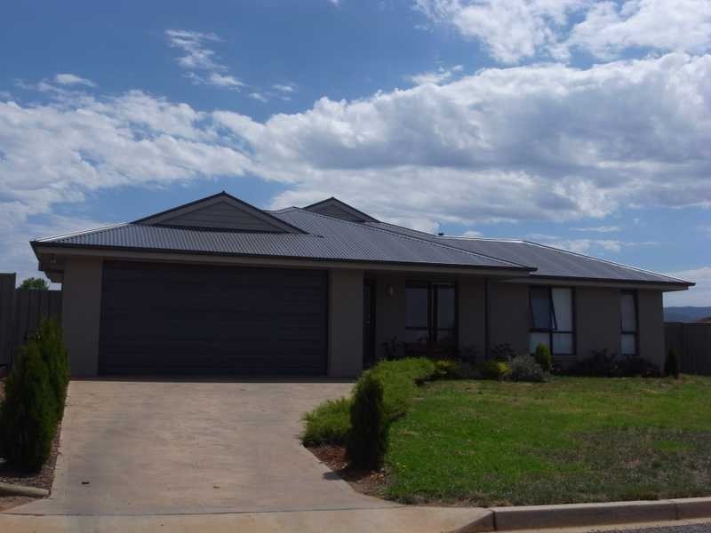 12 Burgun Drive, Tumbarumba NSW 2653