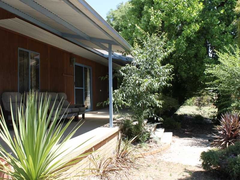 7 Albury Street, Tumbarumba NSW 2653