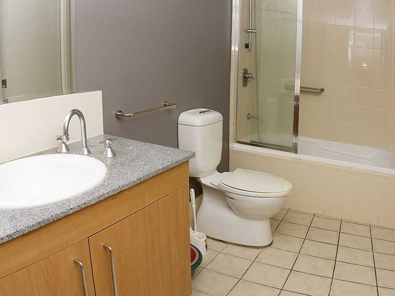 25/8 Dominion Circuit, Forrest ACT 2603