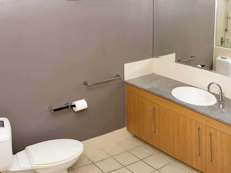 25/8 Dominion Circuit, Forrest ACT 2603