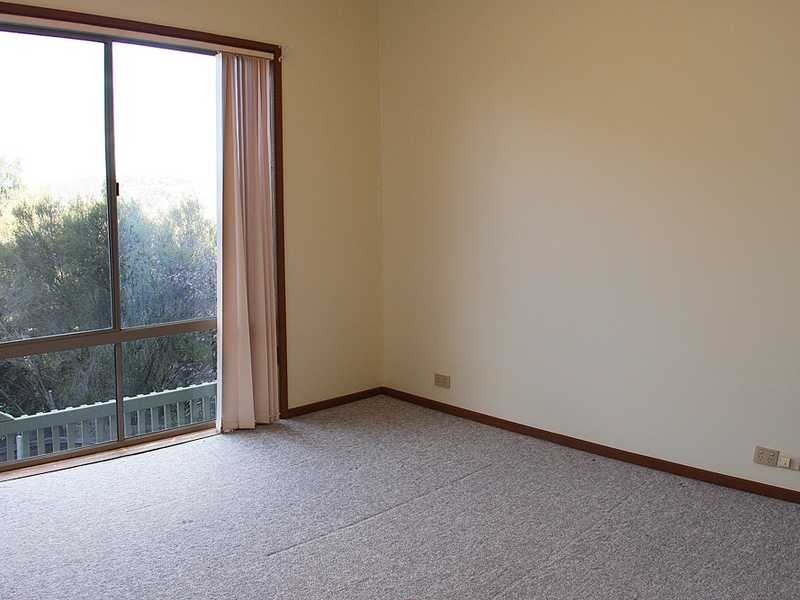 18 Bourchier Close, Calwell ACT 2905