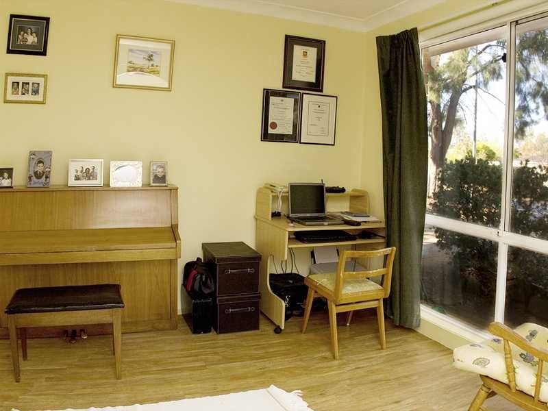 8 Mault Place, Monash ACT 2904