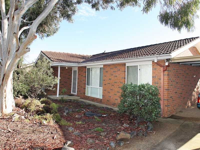 8 Mault Place, Monash ACT 2904