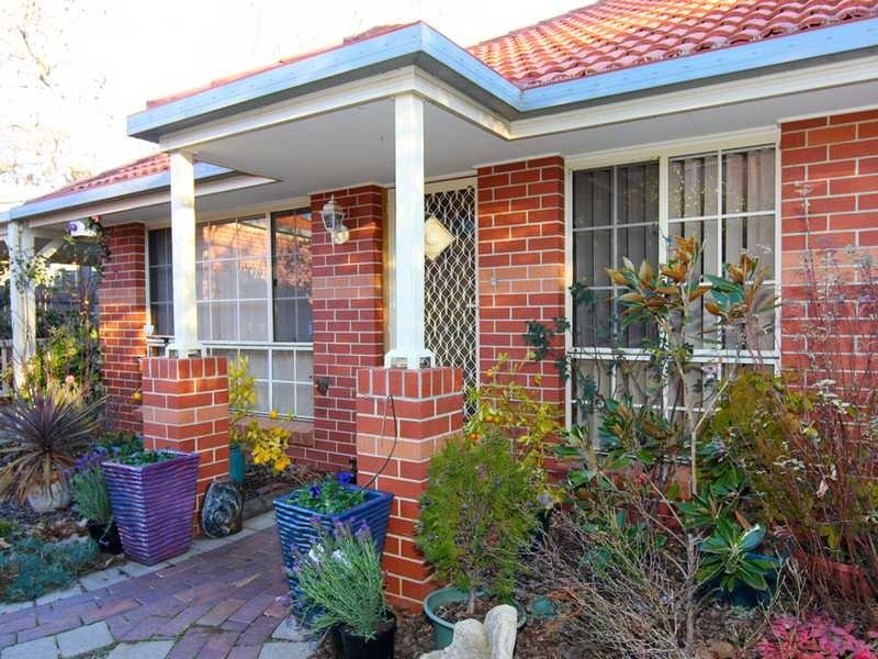 11A Hamilton Row, Yarralumla ACT 2600