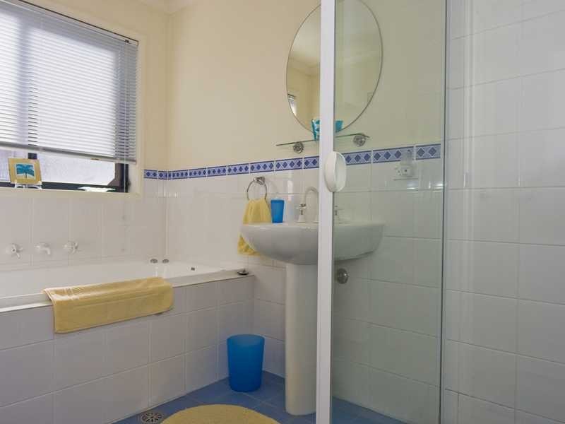 13 Tooroonga Crescent, Jerrabomberra NSW 2619