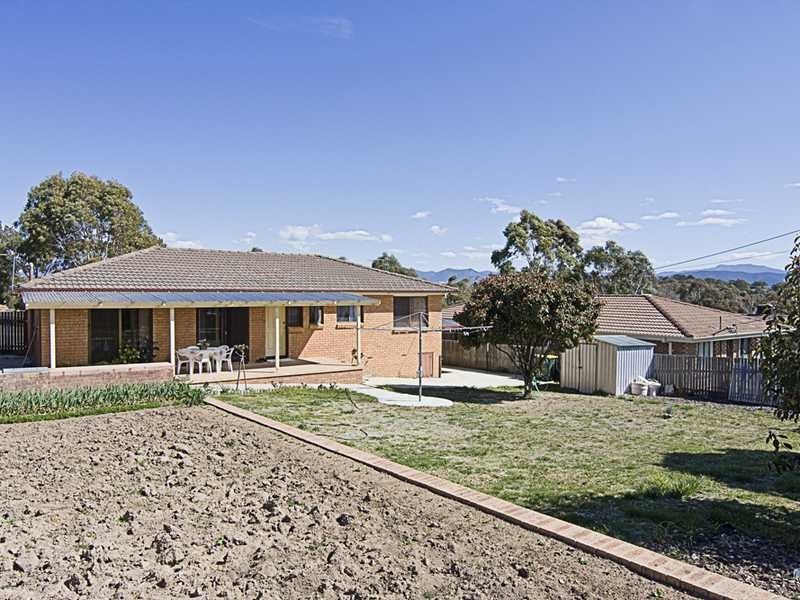 13 Statton Street, Gowrie ACT 2904