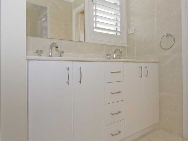 12 Belmore Gardens, Barton ACT 2600