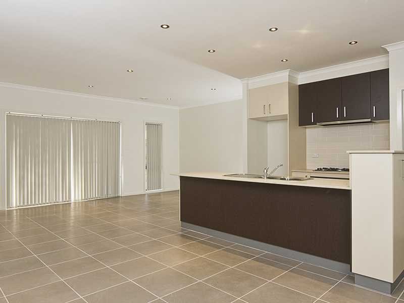 15 Devlin Street, Gungahlin ACT 2912