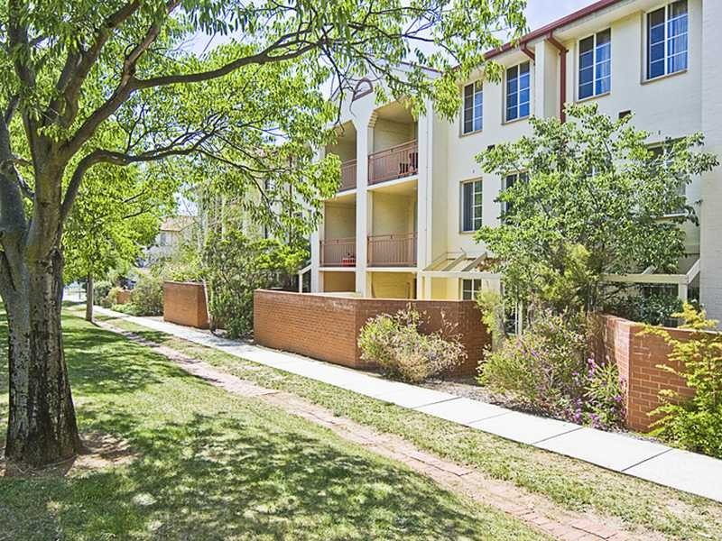 17/9 Howitt Street, Kingston ACT 2604