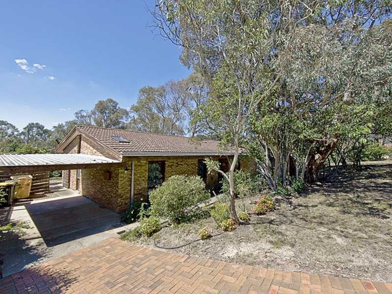 13 Ardlethan Street, Fisher ACT 2611