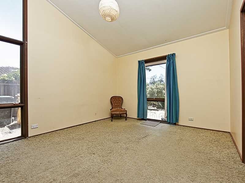 13 Ardlethan Street, Fisher ACT 2611