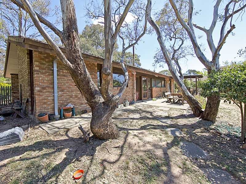 13 Ardlethan Street, Fisher ACT 2611