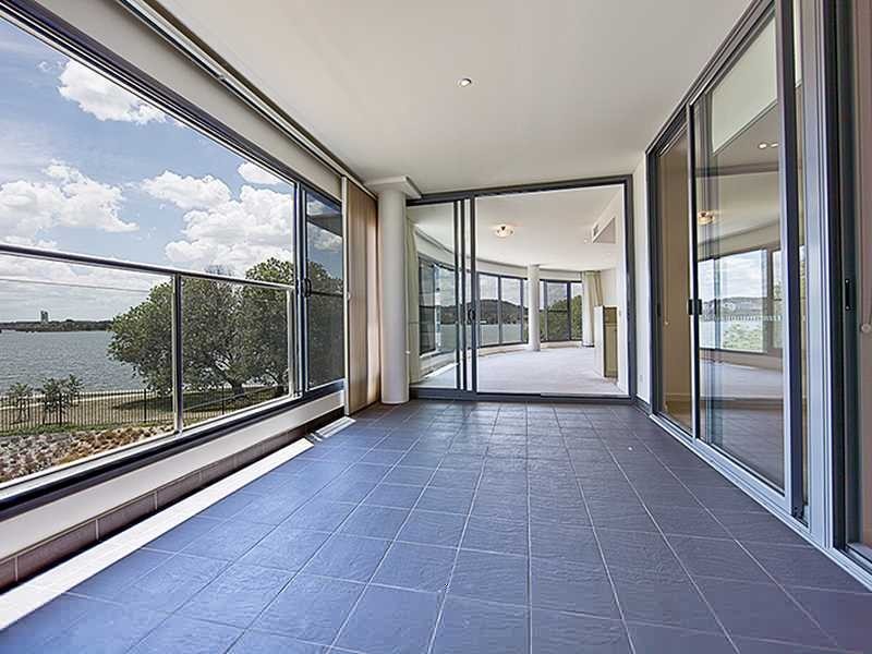 Unit 35/9 Eastlake Parade, Kingston ACT 2604