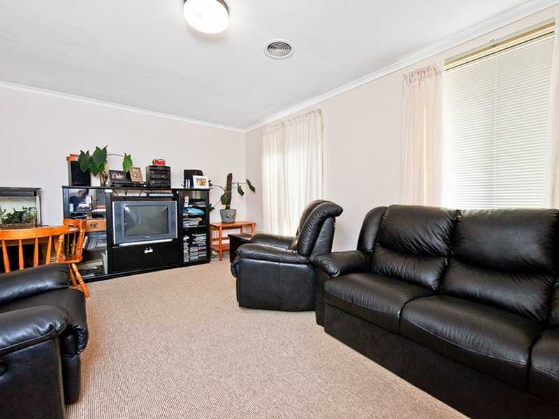 43 Catchpole Street, Macquarie ACT 2614