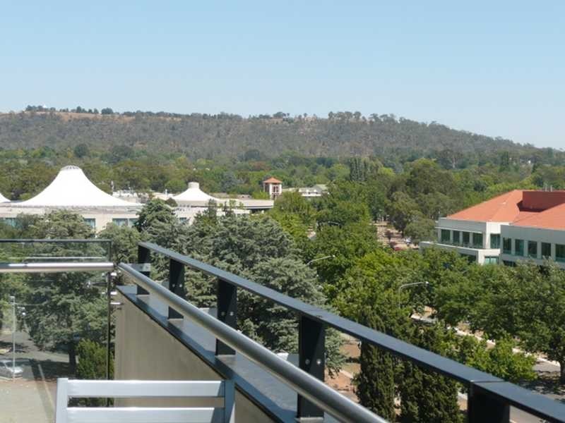 30/7 ‘Realm’ Sydney Ave, Barton ACT 2600