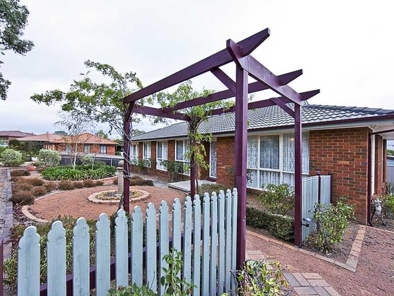 8 Keys Crescent, Wanniassa ACT 2903