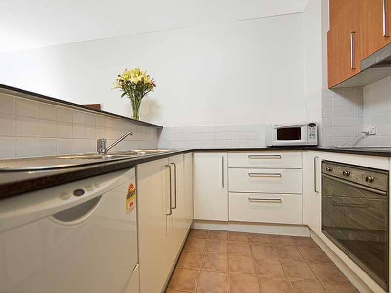 126/10 “Bentley Suites” Dominion Circuit, Forrest ACT 2603