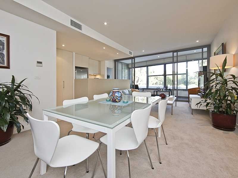 1/7 Eastlake Parade, Kingston ACT 2604