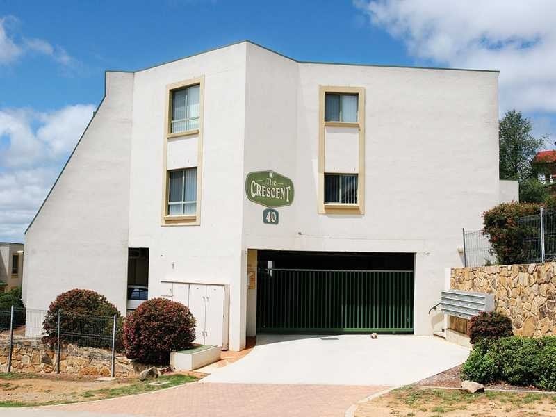 11/40 Leahy Close, Narrabundah ACT 2604